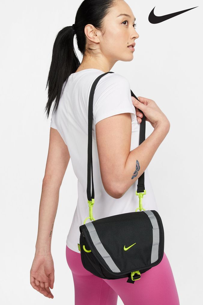 Nike bum bag uk best sale
