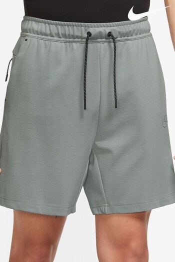 Nike Green Lightweight Tech Fleece Shorts (A48397) | £65