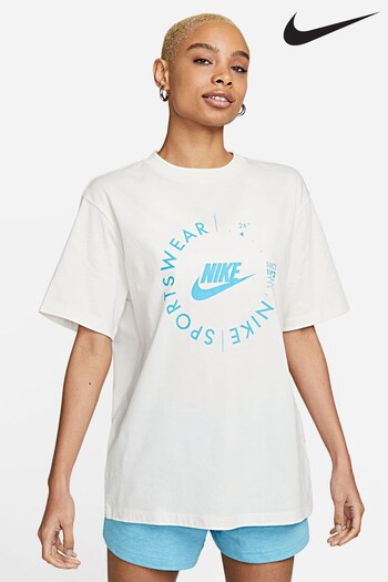 Nike White Oversized Sports Utility T-Shirt (A53850) | £40