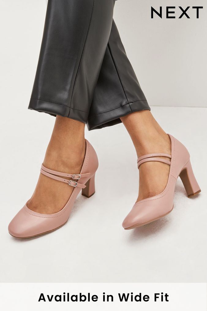 Nude pumps thick heel best sale