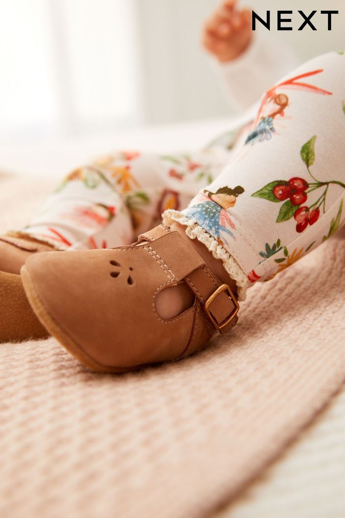 Tan Brown Leather T-Bar Baby Shoes (0-18mths) (A83883) | £14