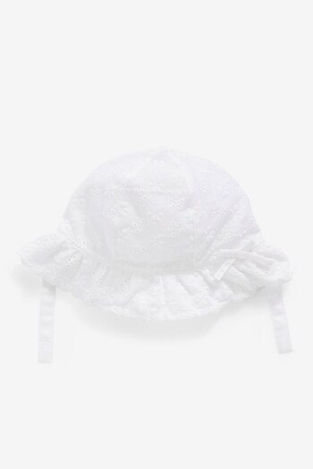 White Broderie Baby Hat (0mths-2yrs) (A91111) | £8