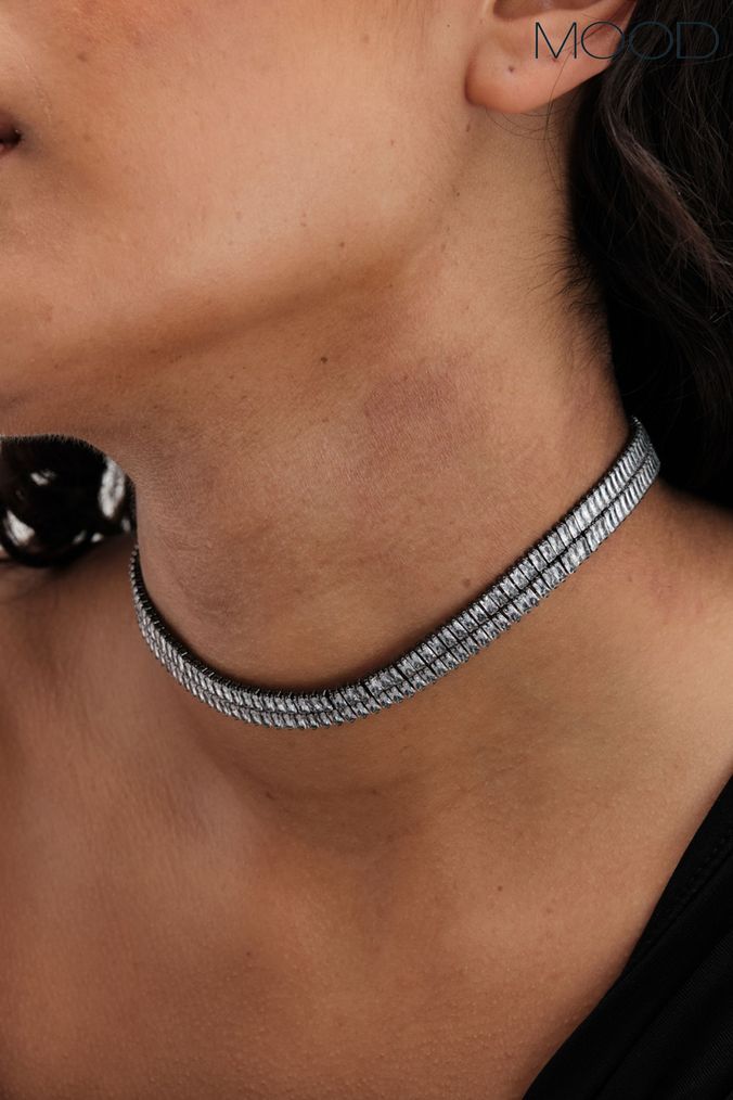 Next choker necklace top