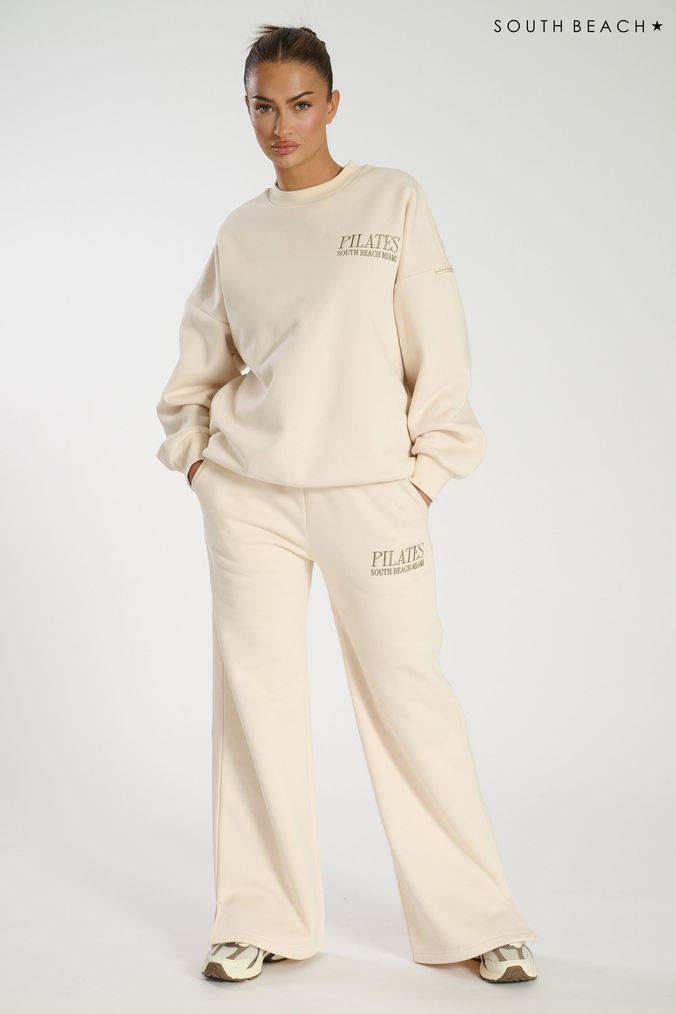 Buy Newborn Girls Older Girls Women s Younger Boys Younger Girls Cream Plain Joggers Online FitminShops