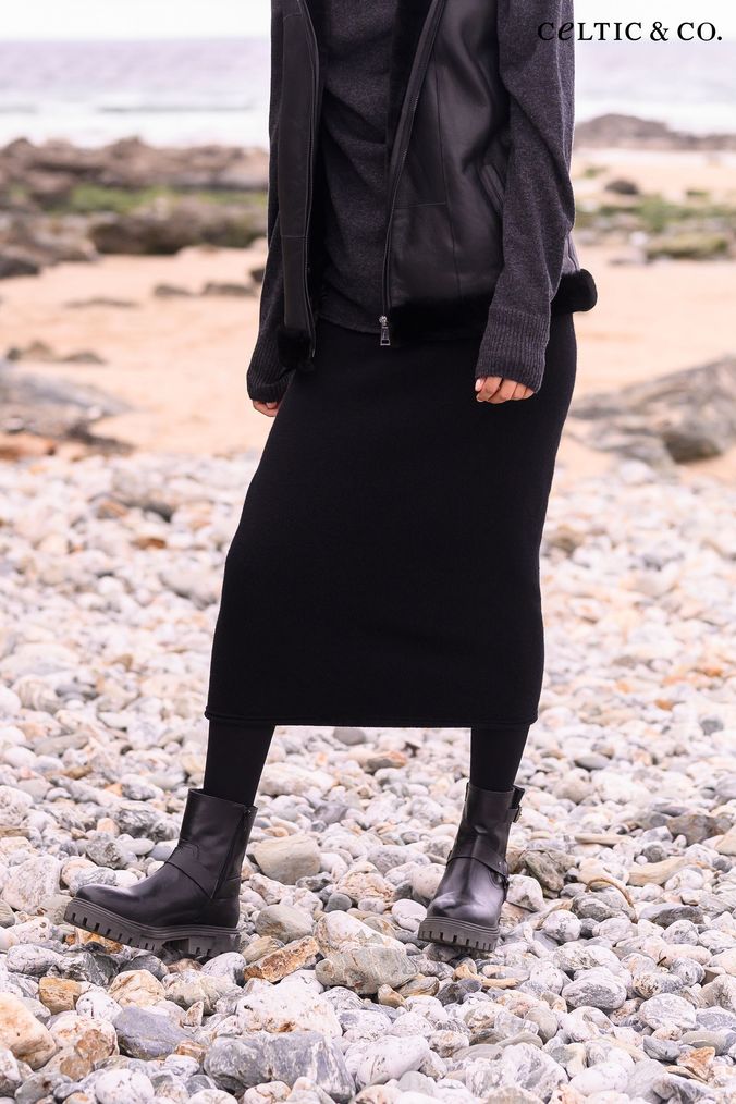 Short black skirts online sale