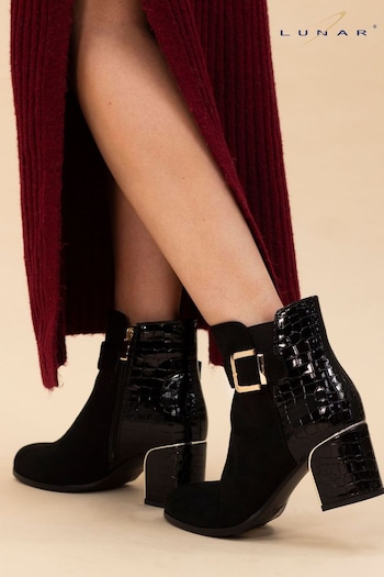 Lunar Tawny Ankle trying boots (AD7323) | £65