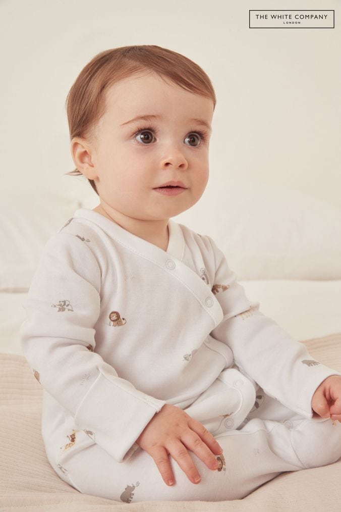 Newborn nightwear outlet