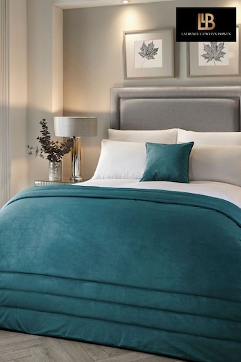 Laurence Llewelyn-Bowen Teal Chic Velvet Bedspread (AJ9445) | £75