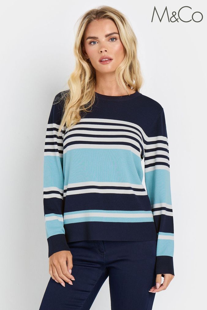 M and co knitwear shop