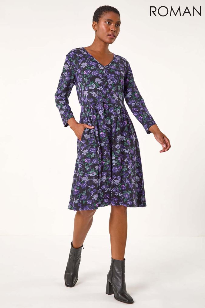 Roman purple dresses 2025