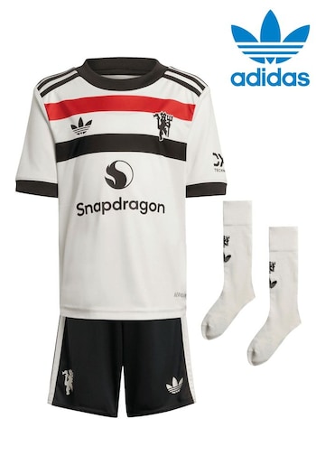 adidas White Manchester United EPL Third Mini Kit 2024-25 with Zirkzee 11 Printing (AM1507) | £65