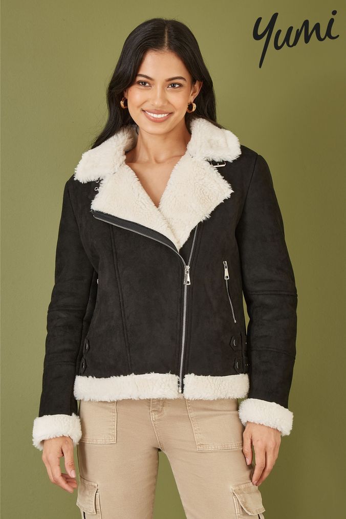 Yumi black fur coat on sale