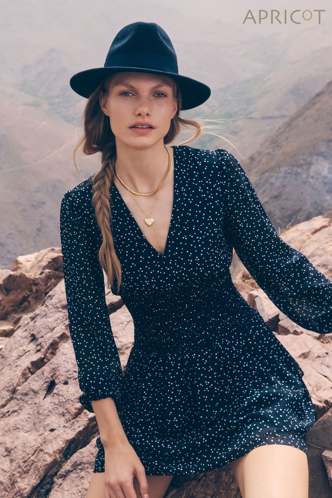 Black spot dress next hot sale