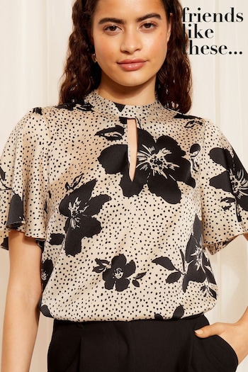 Friends Like These Floral Black/White Printed Flutter Sleeve Keyhole Blouse (B02763) | £32