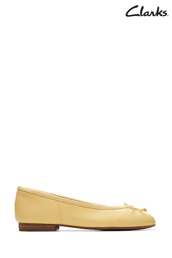 Clarks Yellow Leather Fawna Lily Shoes Street (B05925) | £70