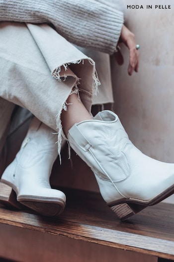 Moda in Pelle Bettsie Ankle Western White Boots (B41872) | £139