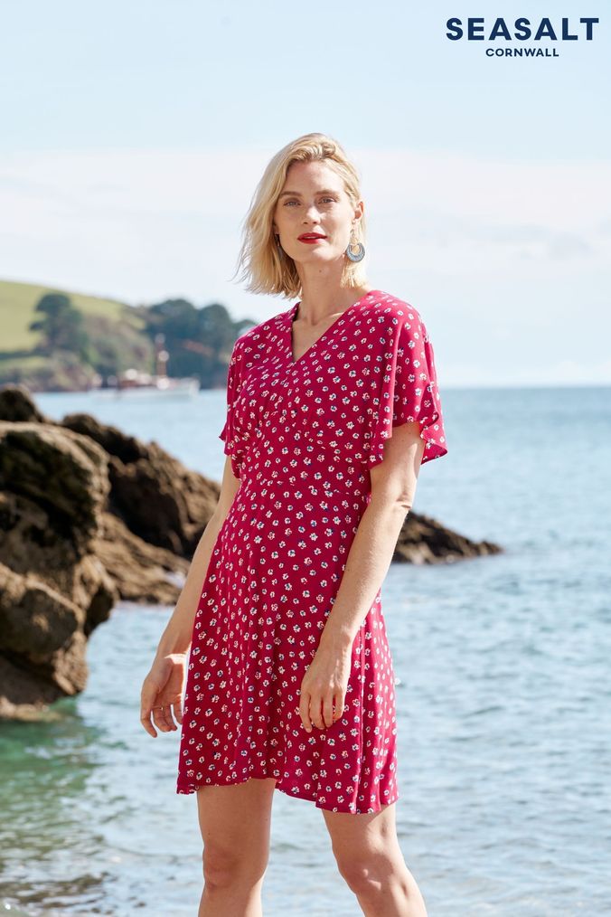 ArvindShops Buy Women s 18 Red Mini Summer Dress Curve Print Dresses Online Billabong Cream Military Shorts