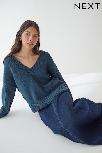 Blue Chambray Seam Detail V-Neck Knitted Jumper (B48901) | £0