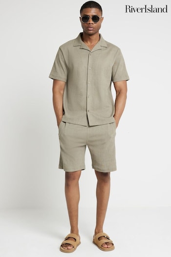 River Island Green Khaki Regular Fit Plisse Shorts (B51830) | £28