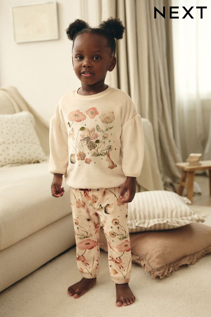 Girls pyjamas online best sale