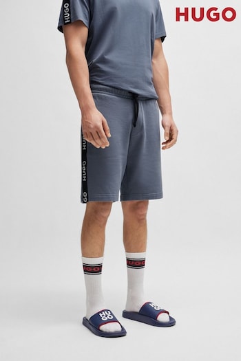 HUGO Tape Logo Jersey Shorts droit (B84777) | £79