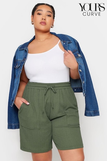Yours Curve Green Crinkle Runner Shorts (B88780) | £22