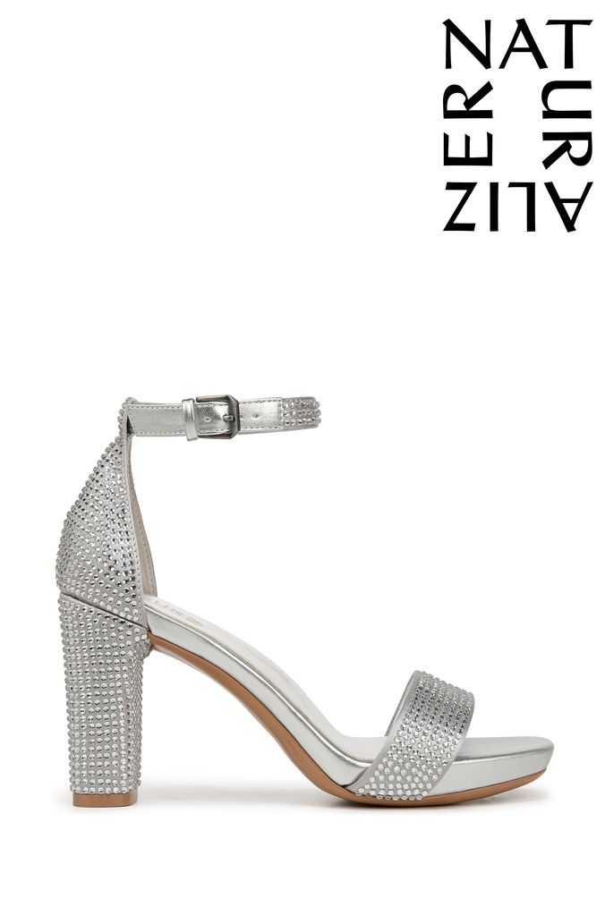 Silver shoes naturalizer discount