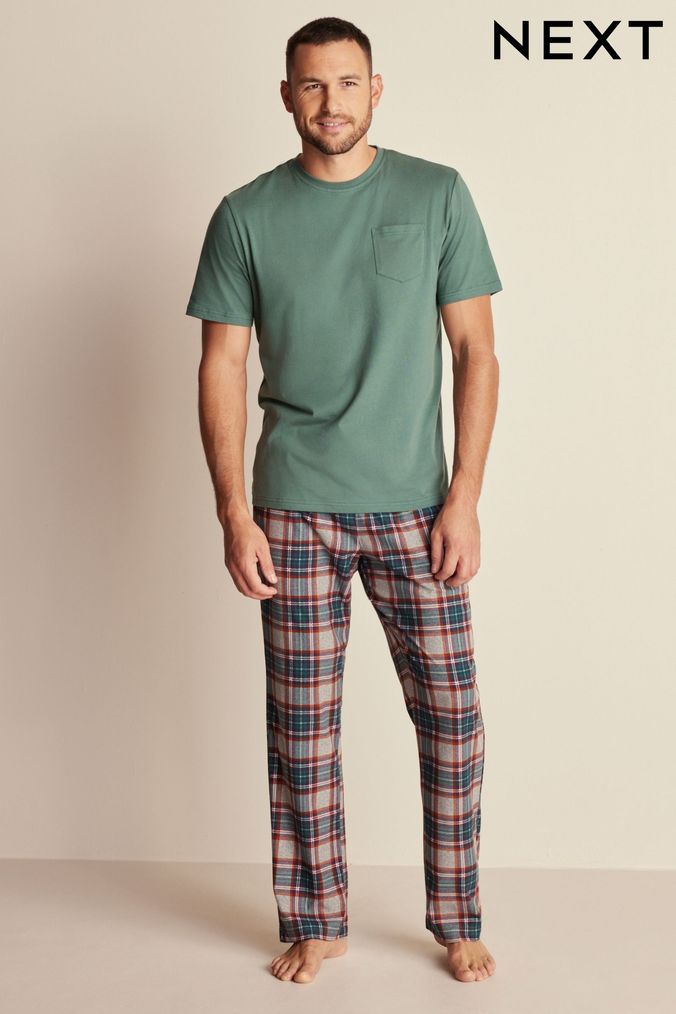 Small mens pyjamas hotsell