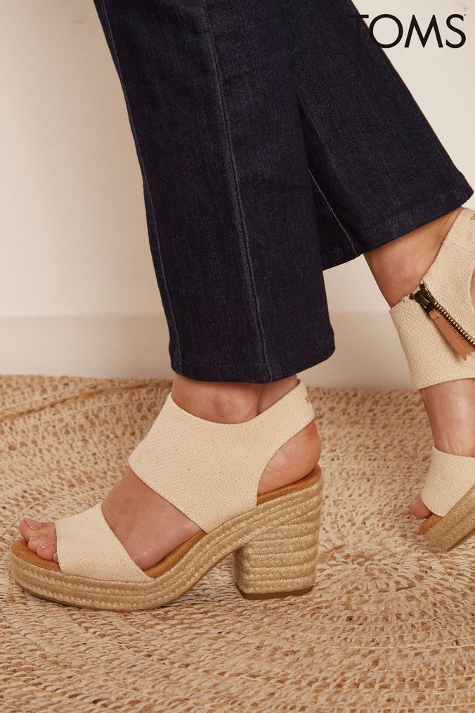 Toms sandals hotsell