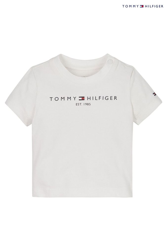Newborn tommy hilfiger sale clothes girl