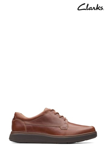 Clarks Brown Dark Standard Fit (F) Lea Un Abode Ease Shoes (C43405) | £90