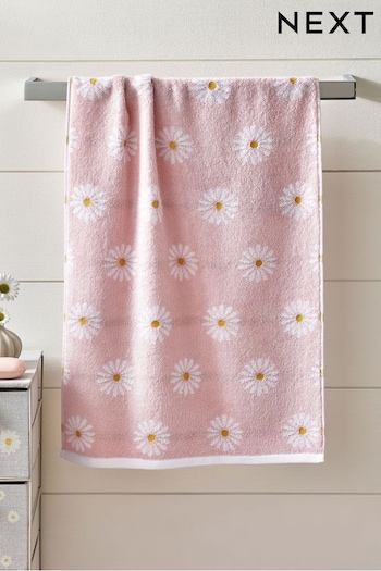 Pink Daisy Towel (C45198) | £8 - £18