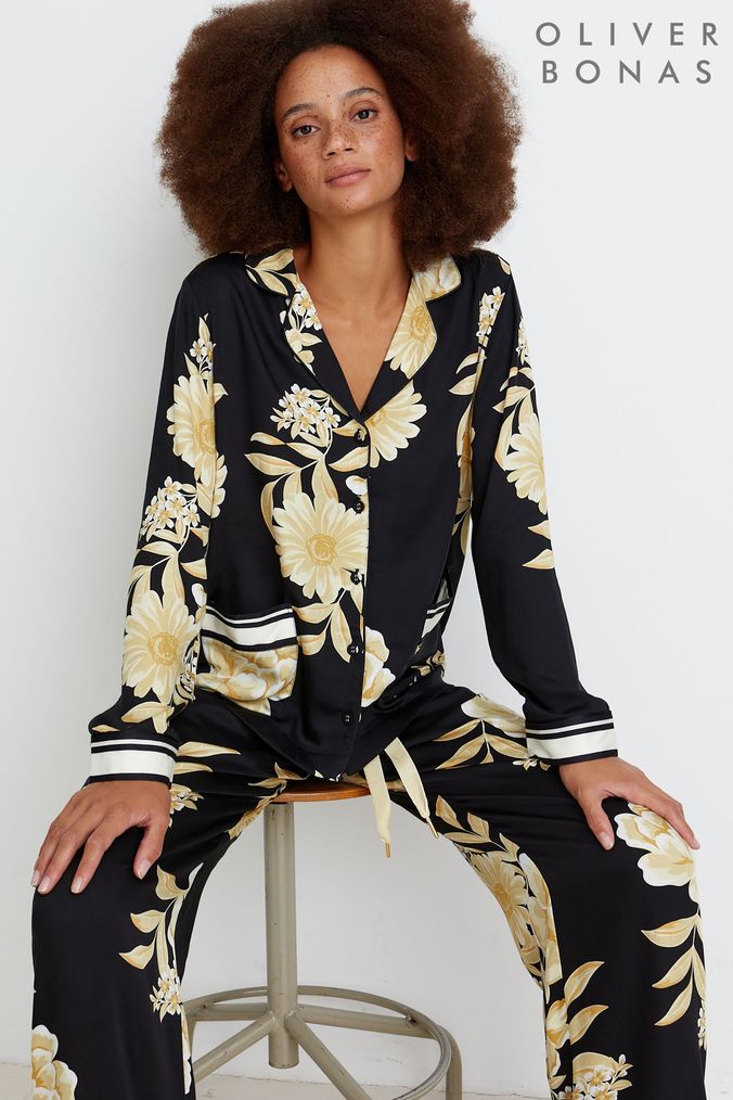 Oliver bonas 2025 pyjamas