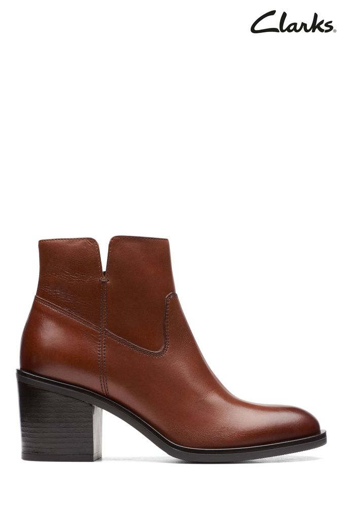 Clarks Dark Tan Brown Leather Valvestino Lo Boots (C59427) | £125