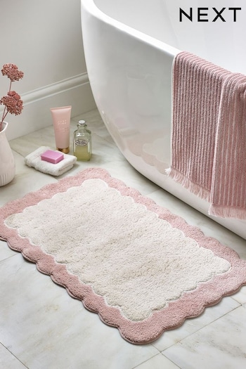 Pink Scallop Bath Mat (C65249) | £16