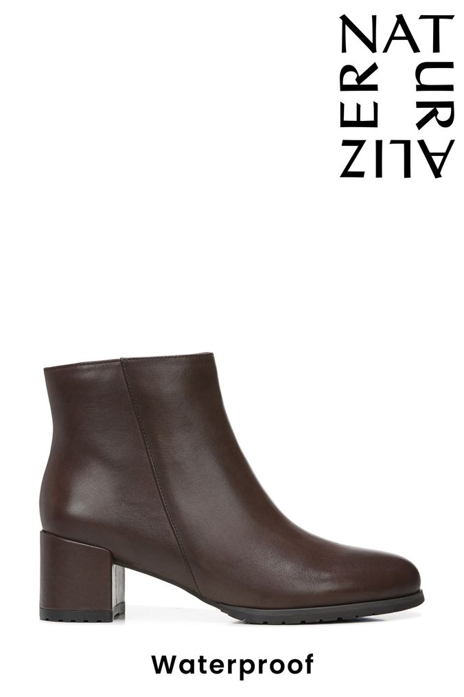 Low heel top naturalizer booties