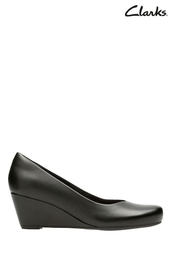 Clarks Black Leather Flores Tulip Shoes HOVR (C79974) | £60