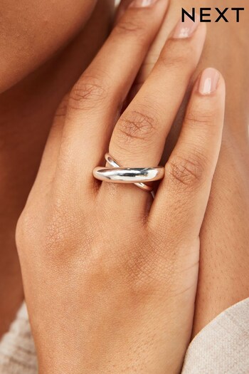 Silver Tone Crossover Ring (C80028) | £8
