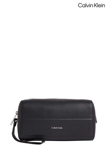 Calvin Klein Minimalism Black Washbag (C82396) | £80