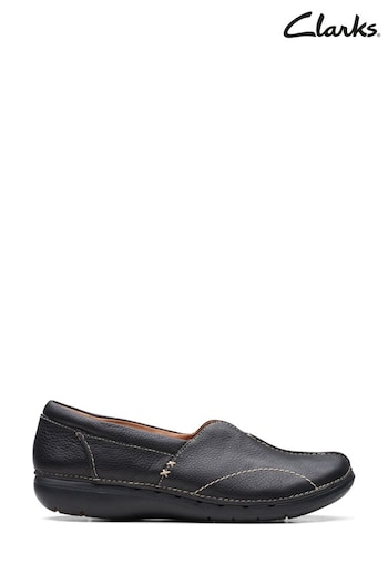 Clarks Black Leather Un Loop Stride Shoes (C88432) | £75