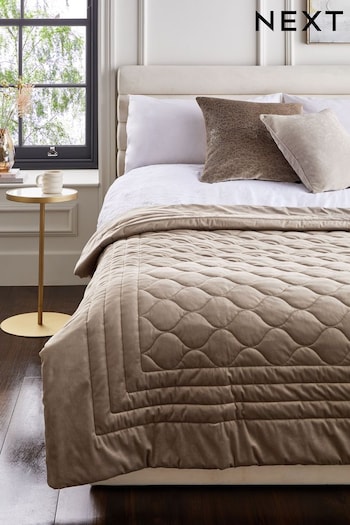 Natural Ogee Quilted Bedspread (C94310) | £60 - £100