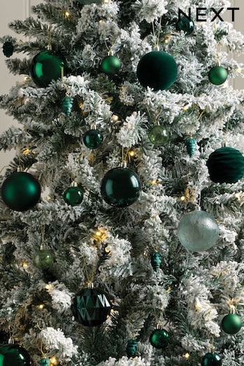 50 Pack Green Christmas Baubles (D17648) | £15