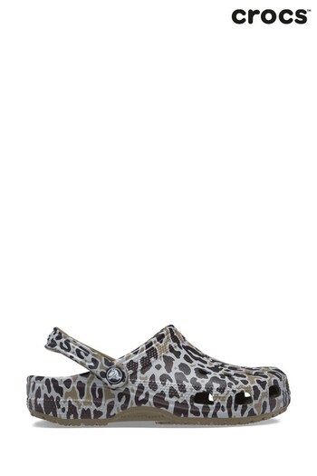 Crocs snow Animal Classic Print Clog Sandals (D19790) | £50
