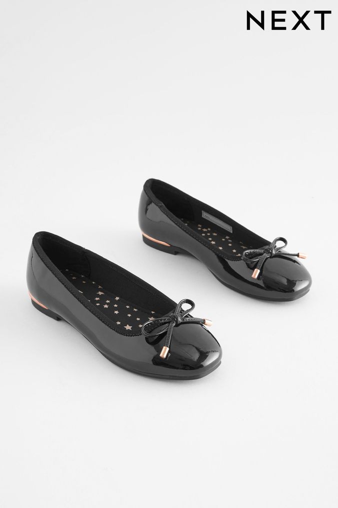 Girls in outlet ballet flats