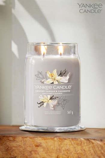 Yankee Candle Signature Large Jar Scented Candle, Smoked Vanilla & Cashmere (D30370) | £30