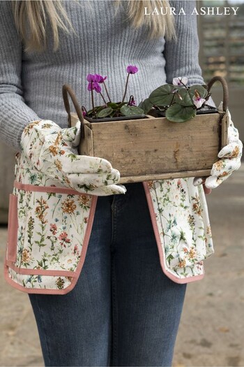 Laura Ashley Red Adult Gardening Hip Tidy & Gloves (D32918) | £28