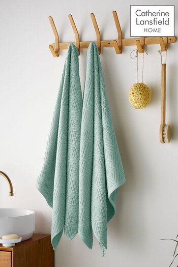Catherine Lansfield Set of 2 Green Diamond Geo Sculpted Towels (D42154) | £30
