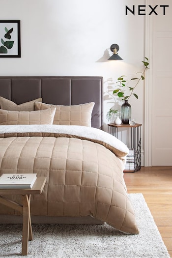Natural Brooklyn 4.0 Tog Quilted Fleece Duvet Cover and Pillowcase Set (D42986) | £42 - £72