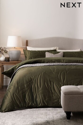 Green Quilted Foliage Duvet Cover and Pillowcase Set (D42998) | £35 - £65