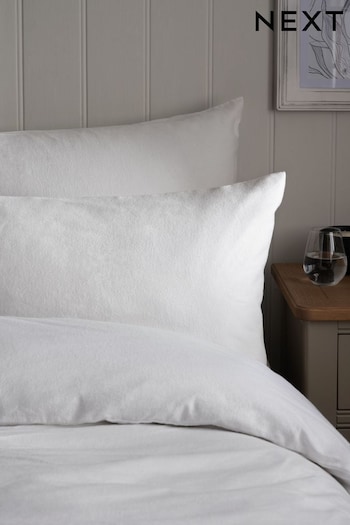 Set of 2 White 100% Cotton Supersoft Brushed Pillowcases (D45618) | £10